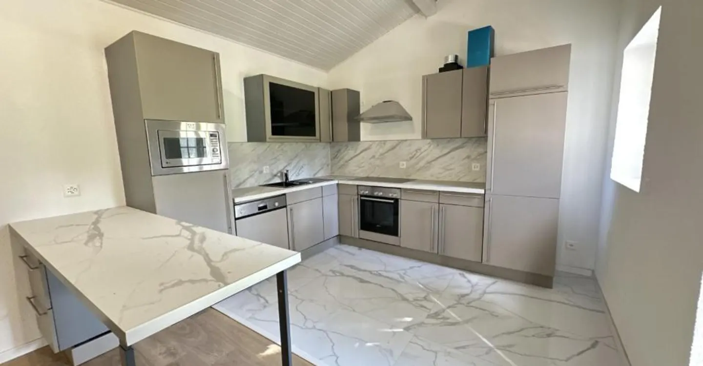 Maison de 4.5 pièces à Courtedoux à louer - Foto 2 di 13