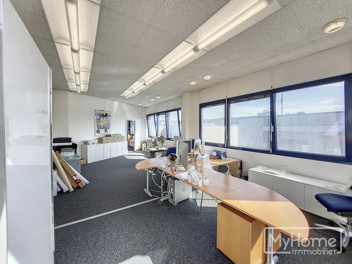 Surface de 141 m2 lumineuse et accueillante proche de Lausanne - Photo 6 sur 6