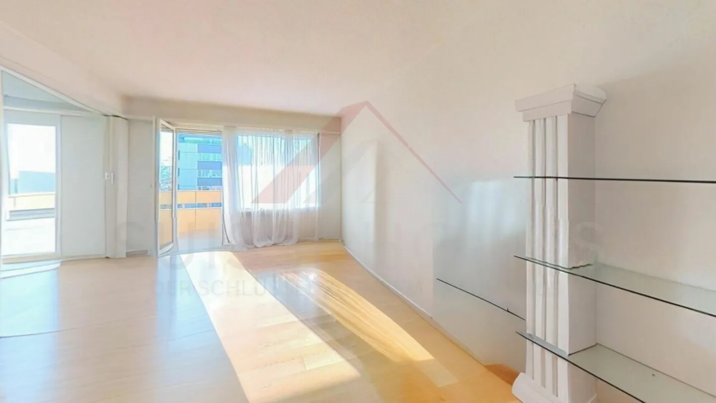 Modern 5.5-room penthouse in Luterbach - with winter garden and stunning roof terrace - Photo 4 of 16