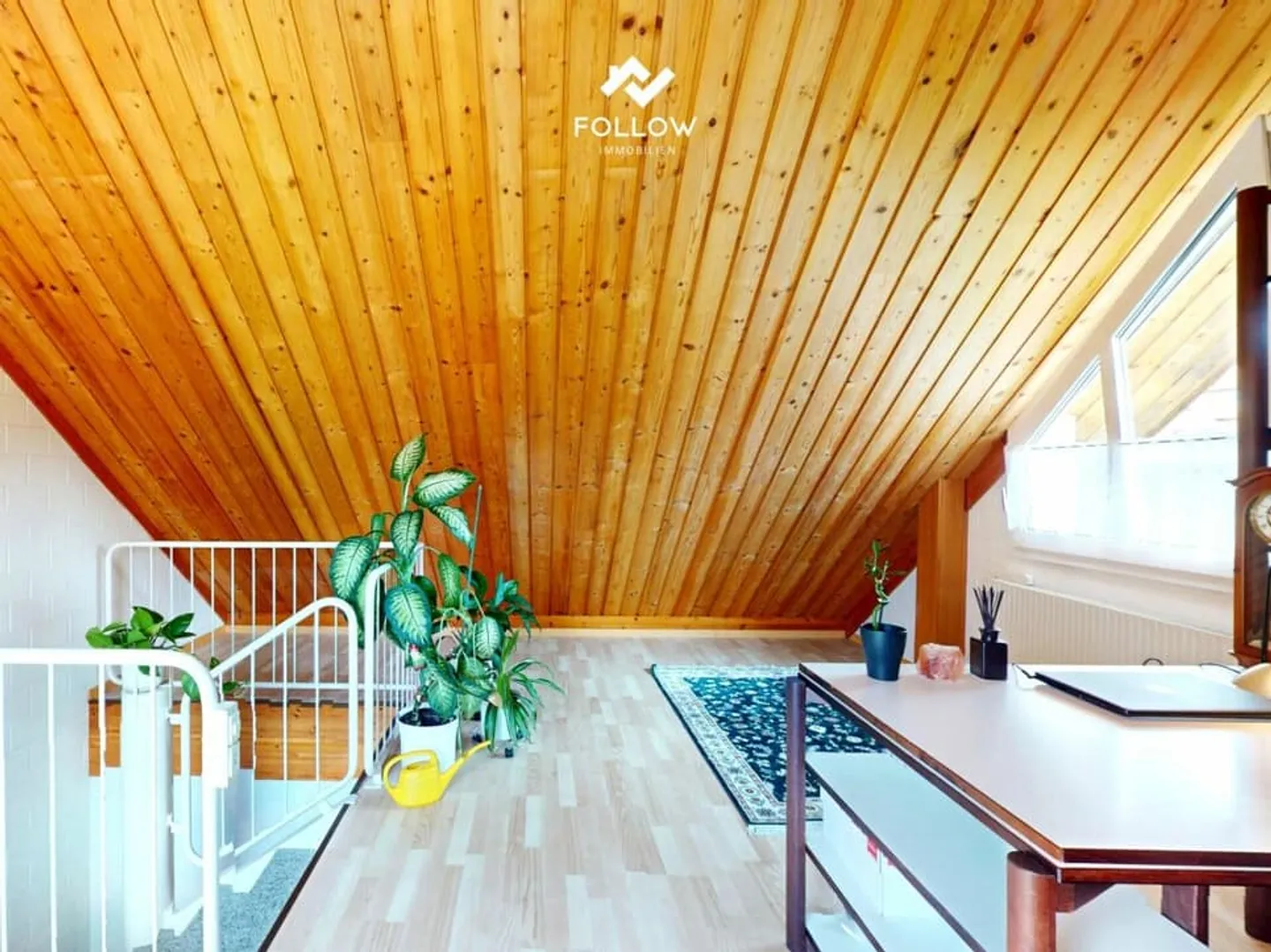 Family-friendly semi-detached house with garden and carport - Photo 10 of 12