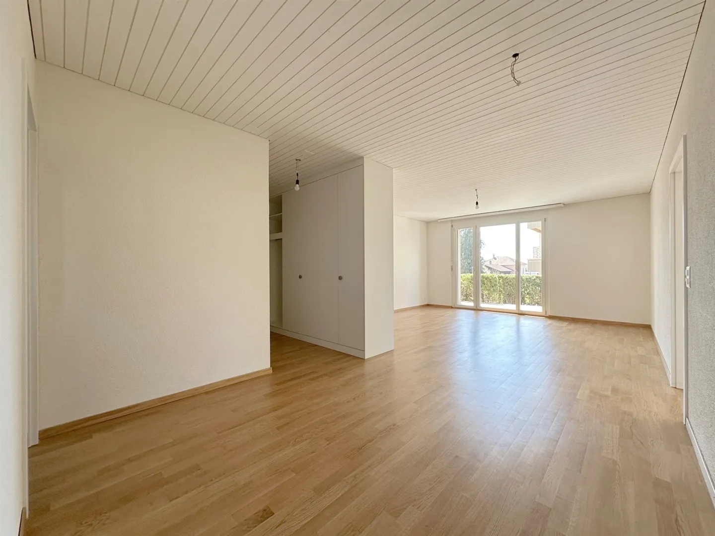 Your new feel-good oasis in the heart of Hedingen - Photo 2 of 13