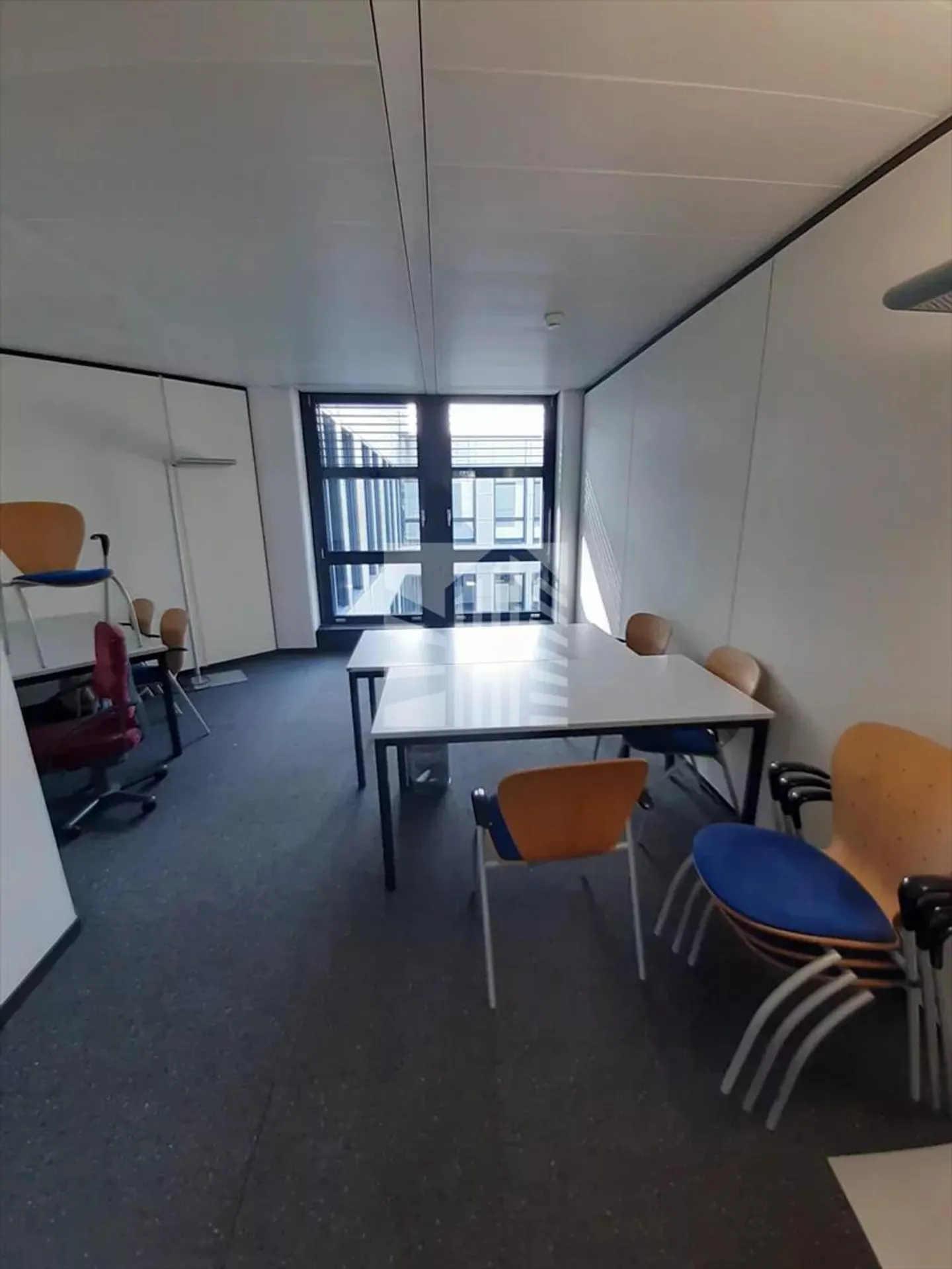 Bureau 1 pièce - Photo 3 sur 6