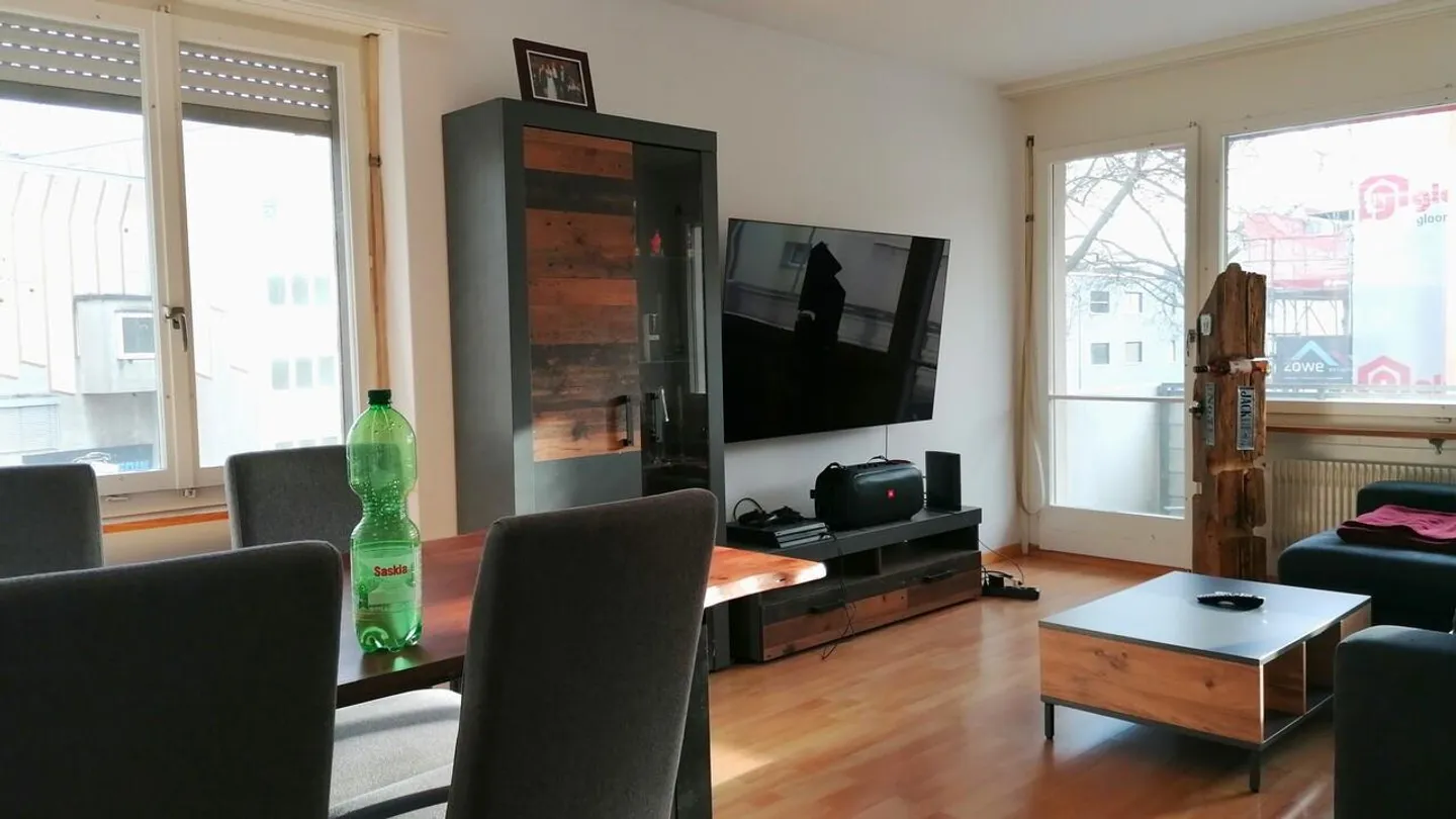 Apartment in the Center - Photo 3 of 11