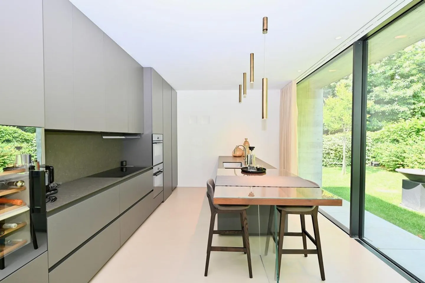 Moderne Luxusvilla - Frieden, Privatsphäre und zeitgenössische Eleganz - Foto 8 von 25
