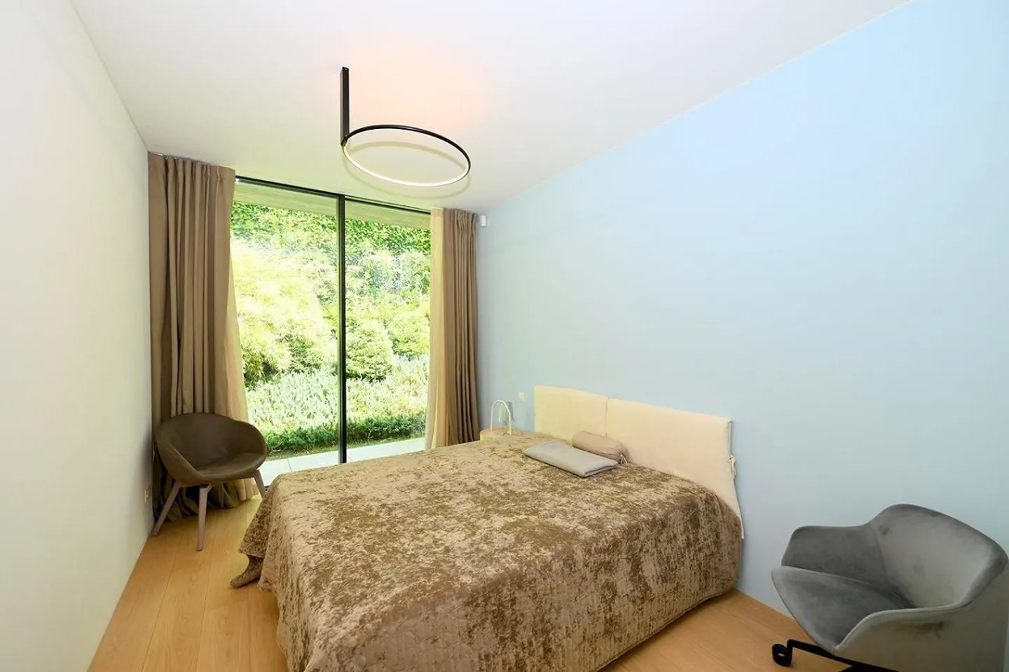 Moderne Luxusvilla - Frieden, Privatsphäre und zeitgenössische Eleganz - Foto 16 von 25