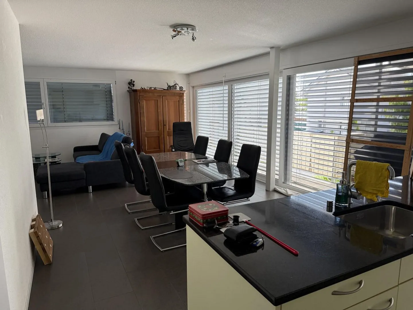 Geräumige Wohnung mit Balkon - Foto 4 von 6