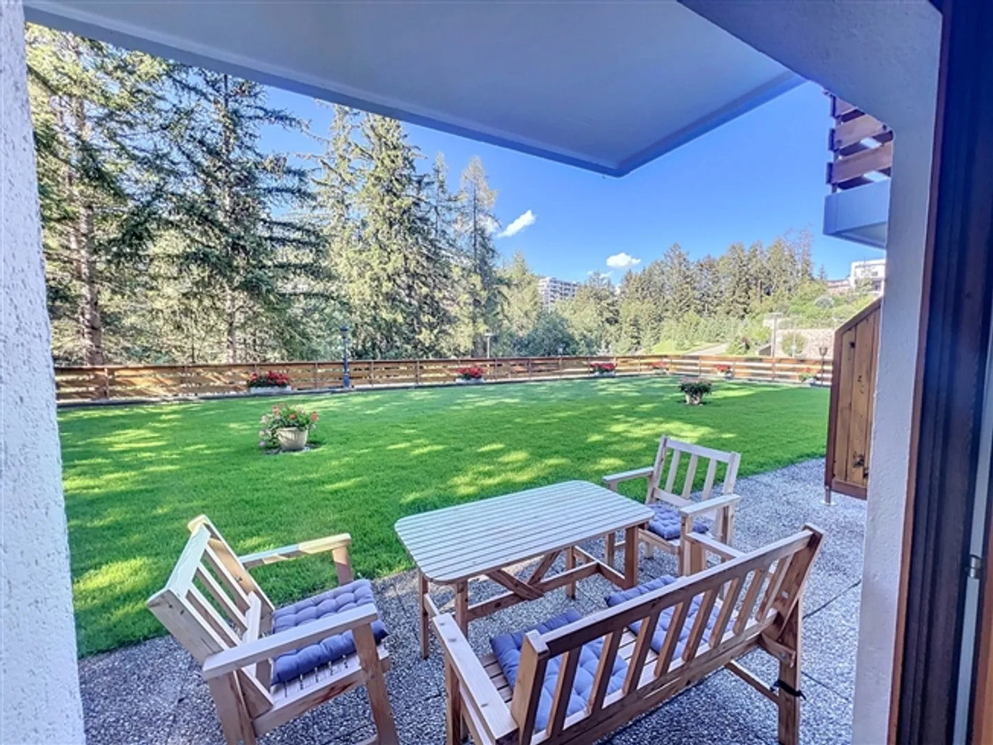 Studio Niveau de Jardin - Photo 1 sur 12