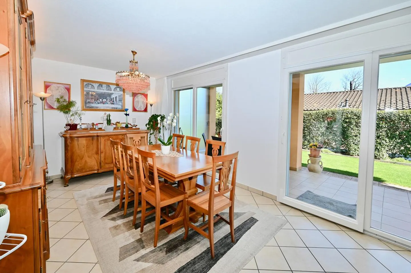 Villa Elegante con Vista Lago - Foto 10 di 27