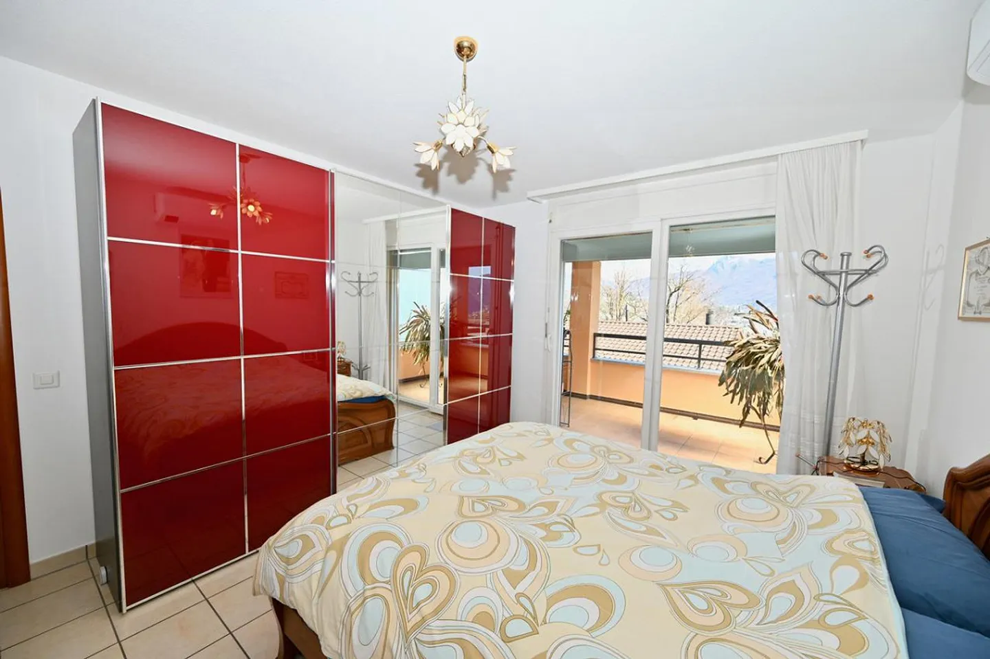Villa Elegante con Vista Lago - Foto 15 di 27