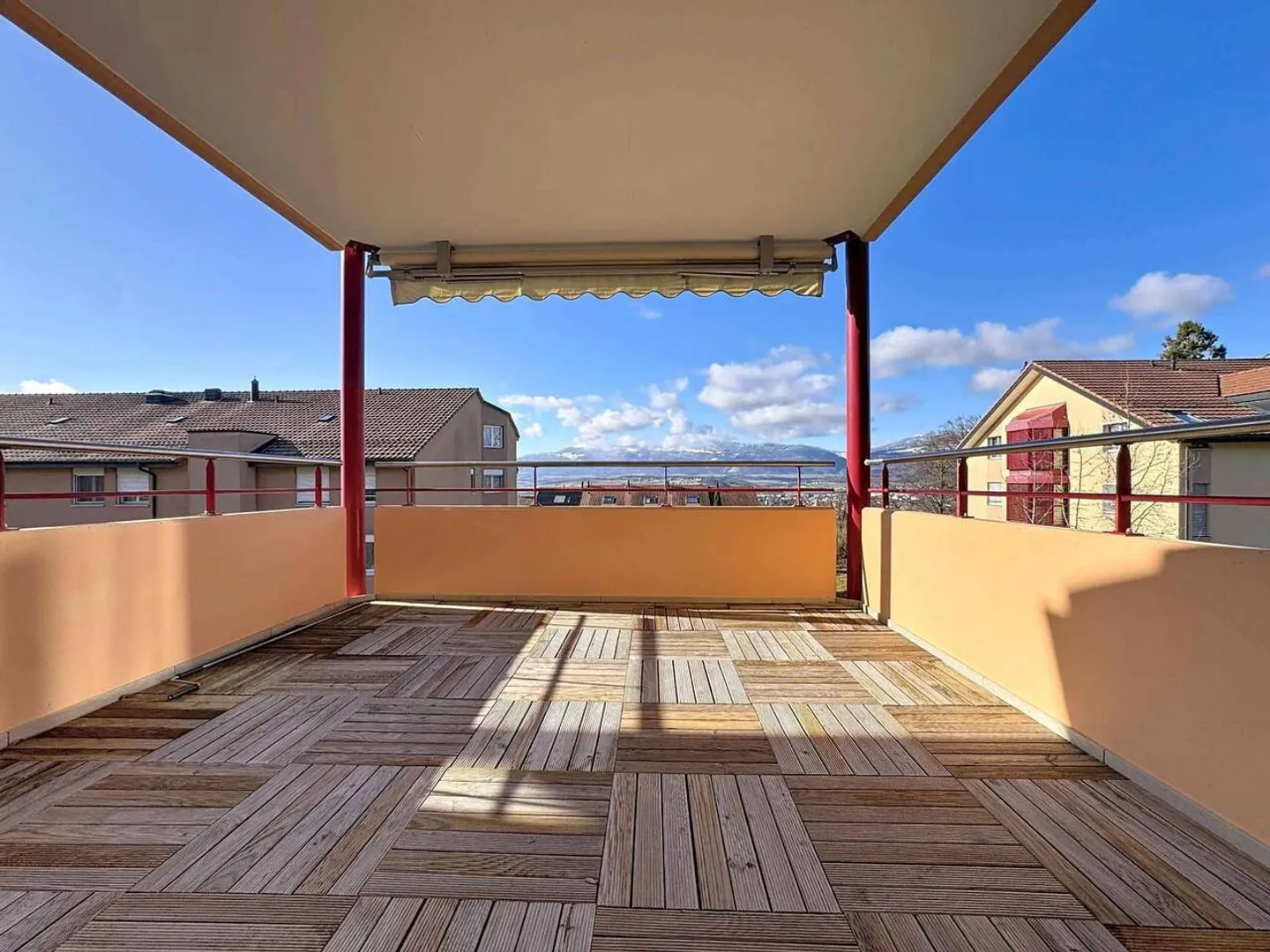 Appartement spacieux de 3,5 pièces avec balcon - Photo 1 sur 13