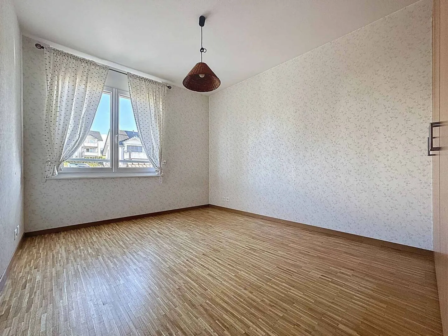 Appartement spacieux de 3,5 pièces avec balcon - Photo 7 sur 13