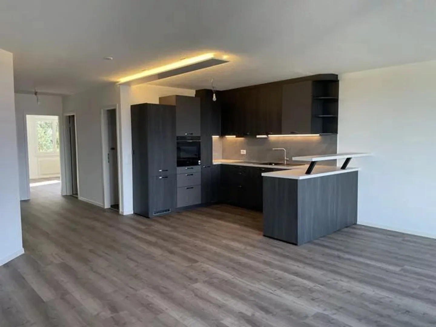 3.5-room apartment on the 3rd floor - Newly renovated - Photo 1 of 10