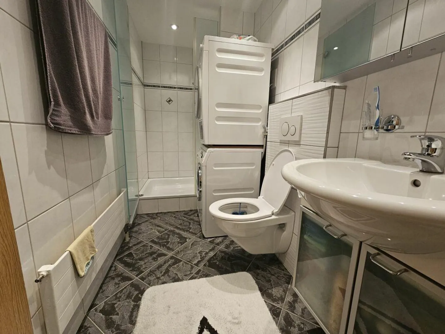 Appartamento 4.5 stanze con vista lontana - Foto 6 di 8