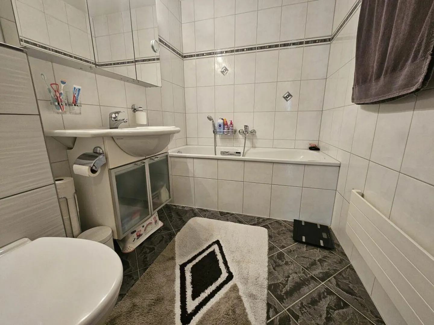 Appartamento 4.5 stanze con vista lontana - Foto 7 di 8
