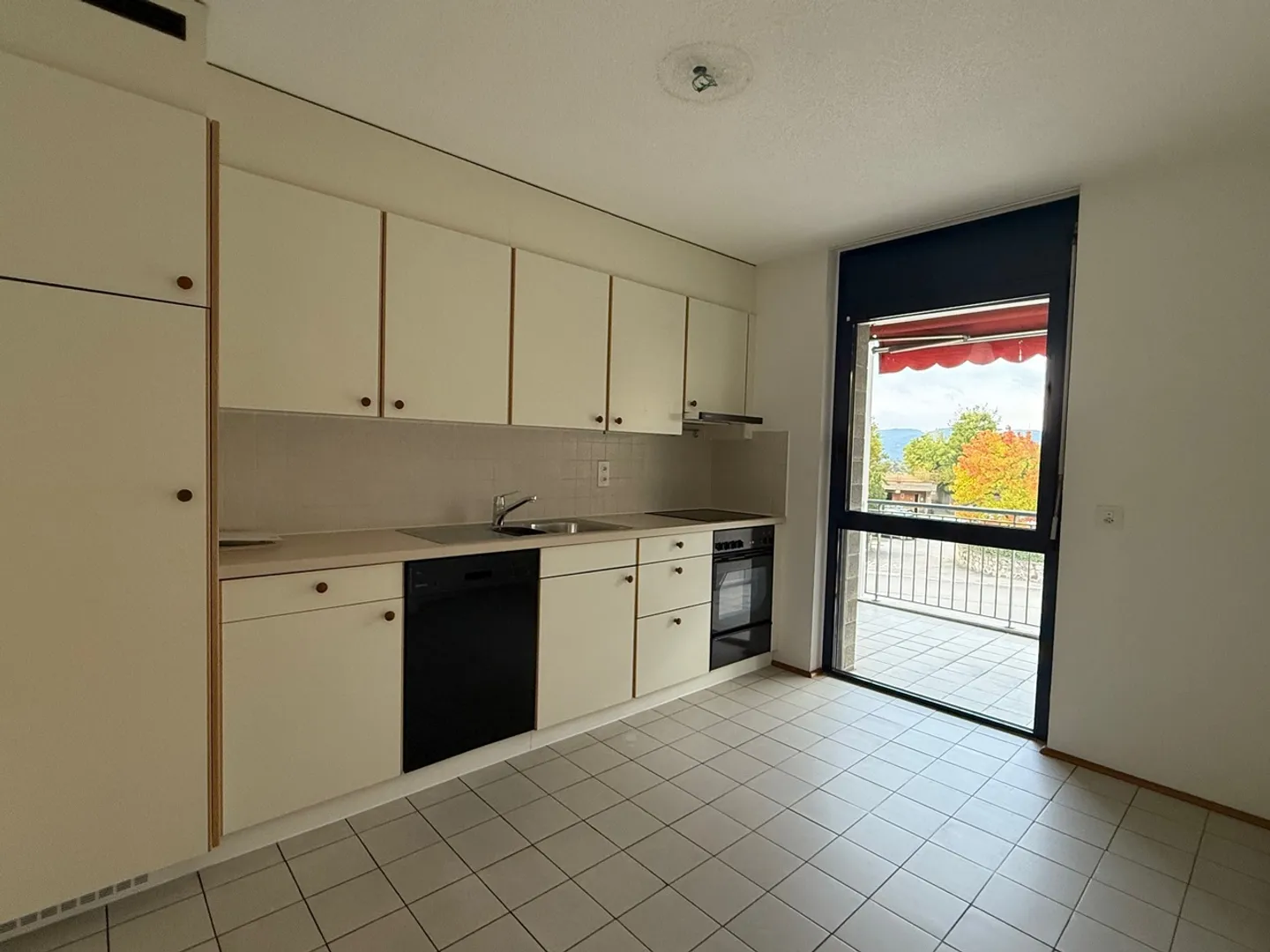 Apartment for rent - Photo 8 of 10