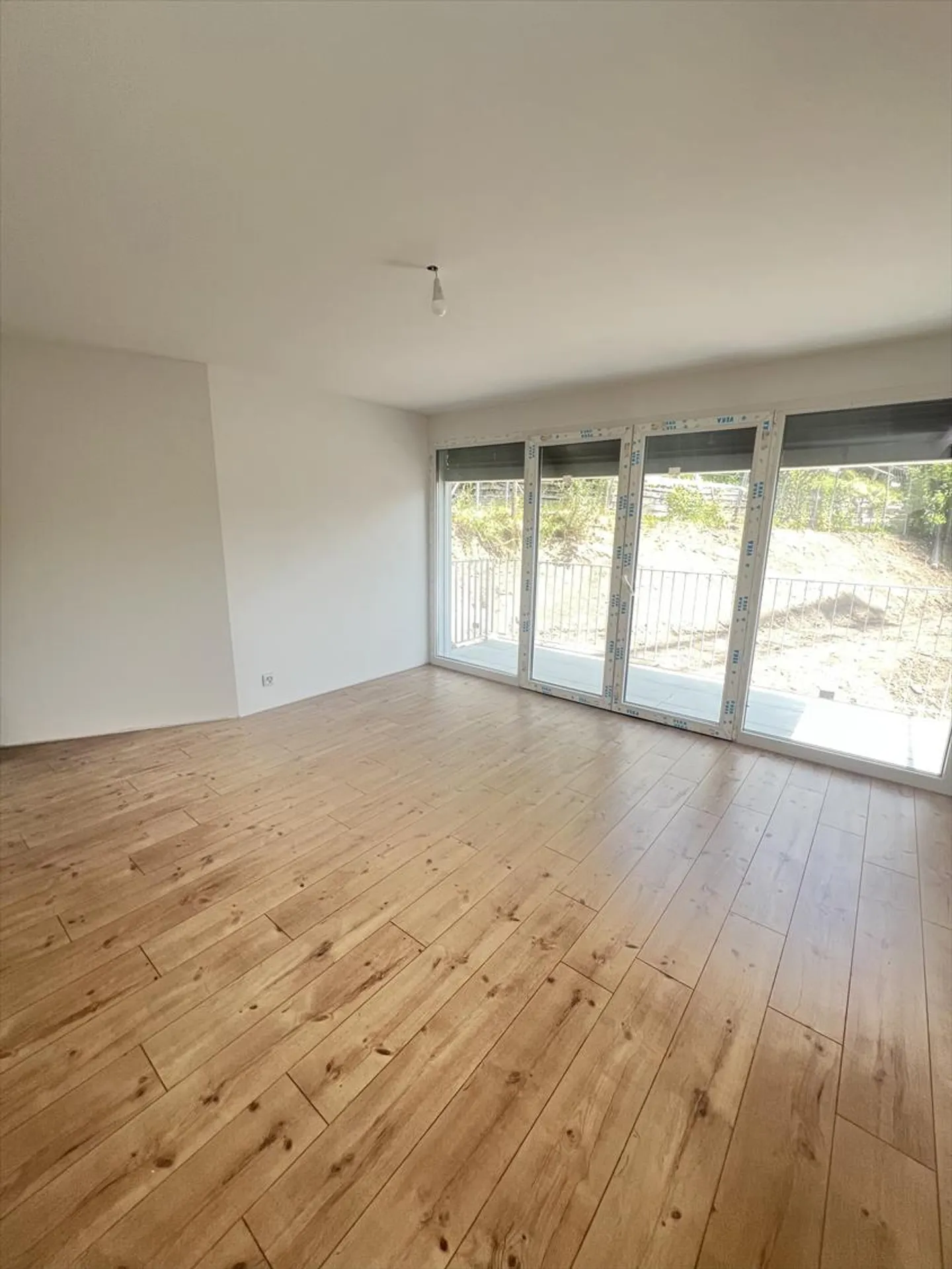 4.5 Room Apartment - Photo 3 of 8