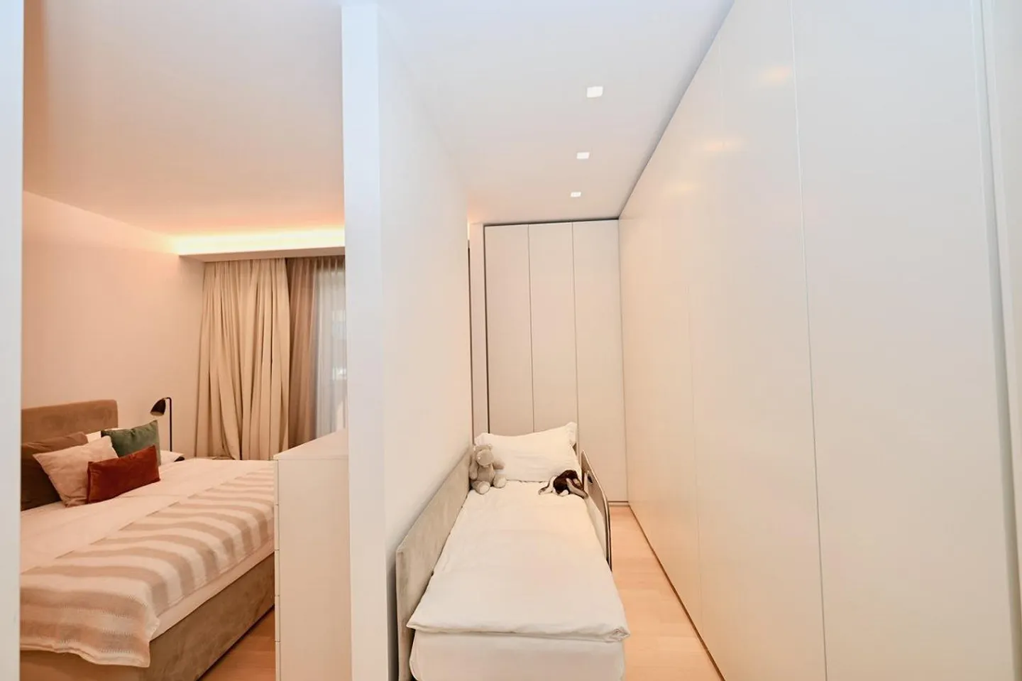 Refined Apartment in Central Location in Lugano - Photo 8 of 15