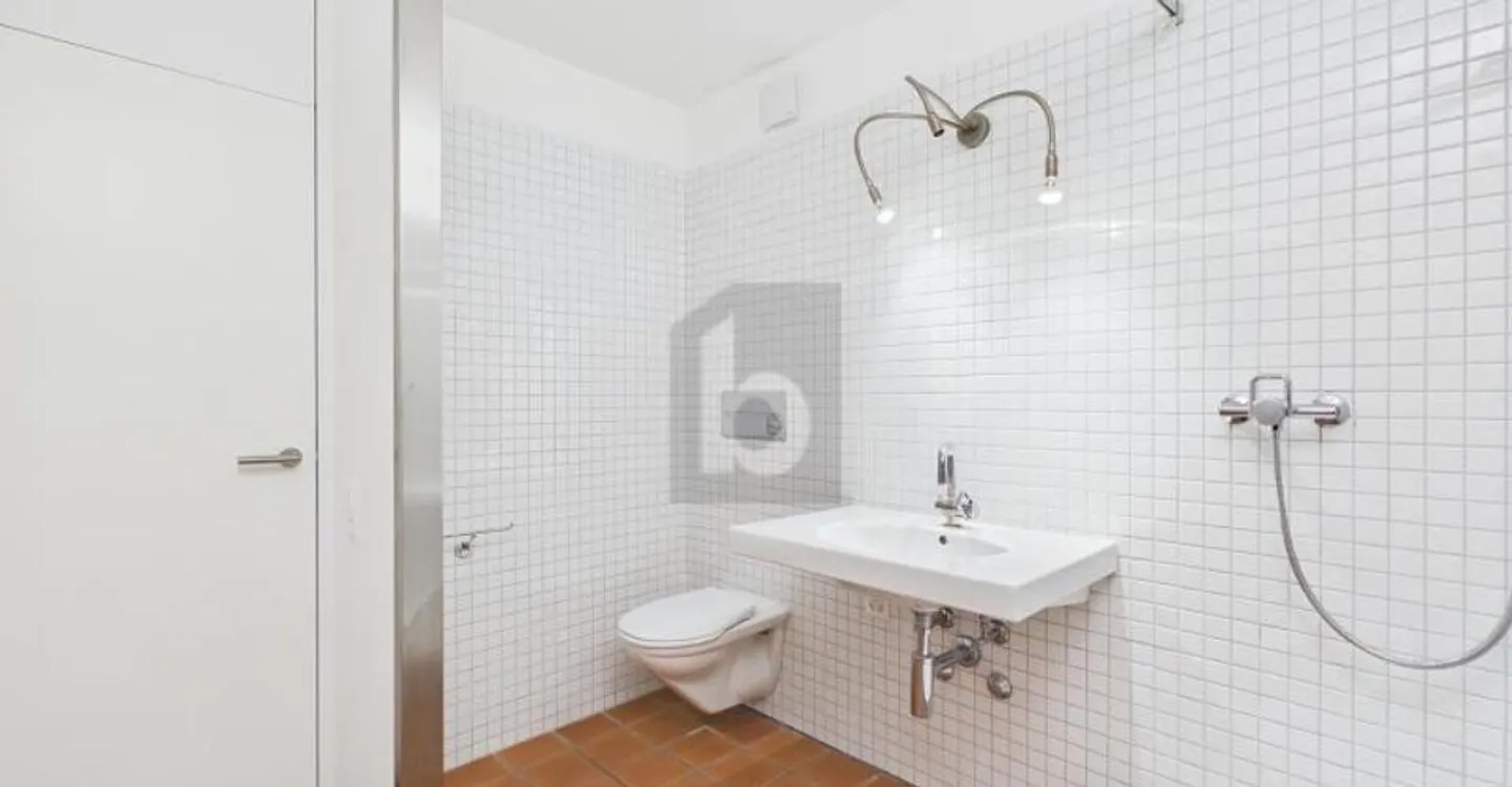 Charmant Appartement avec Jardin - Photo 3 sur 4