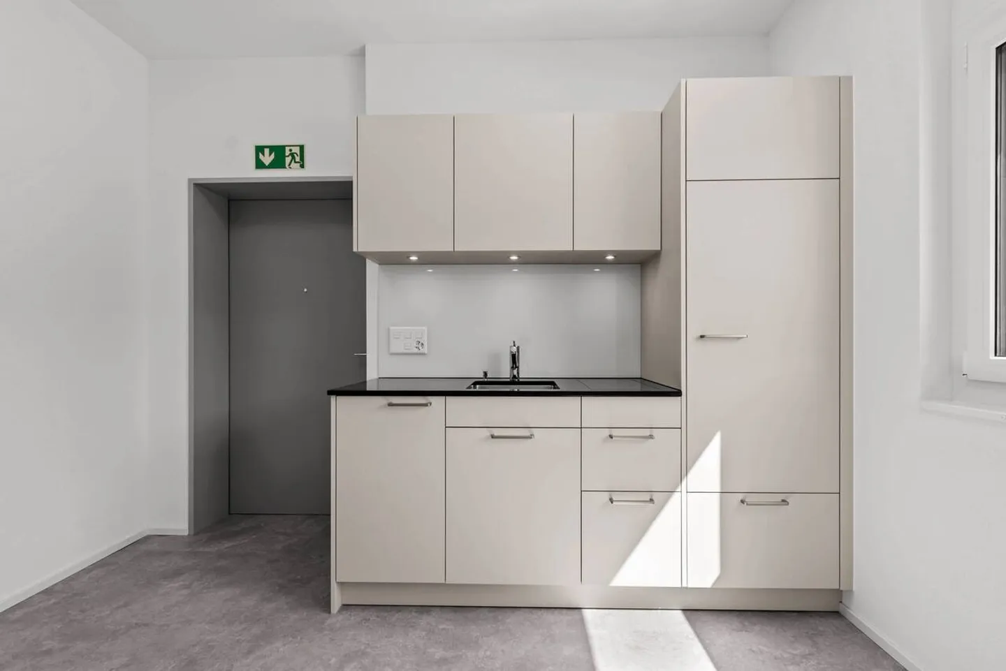 Espace de bureau moderne à louer - Photo 3 sur 12