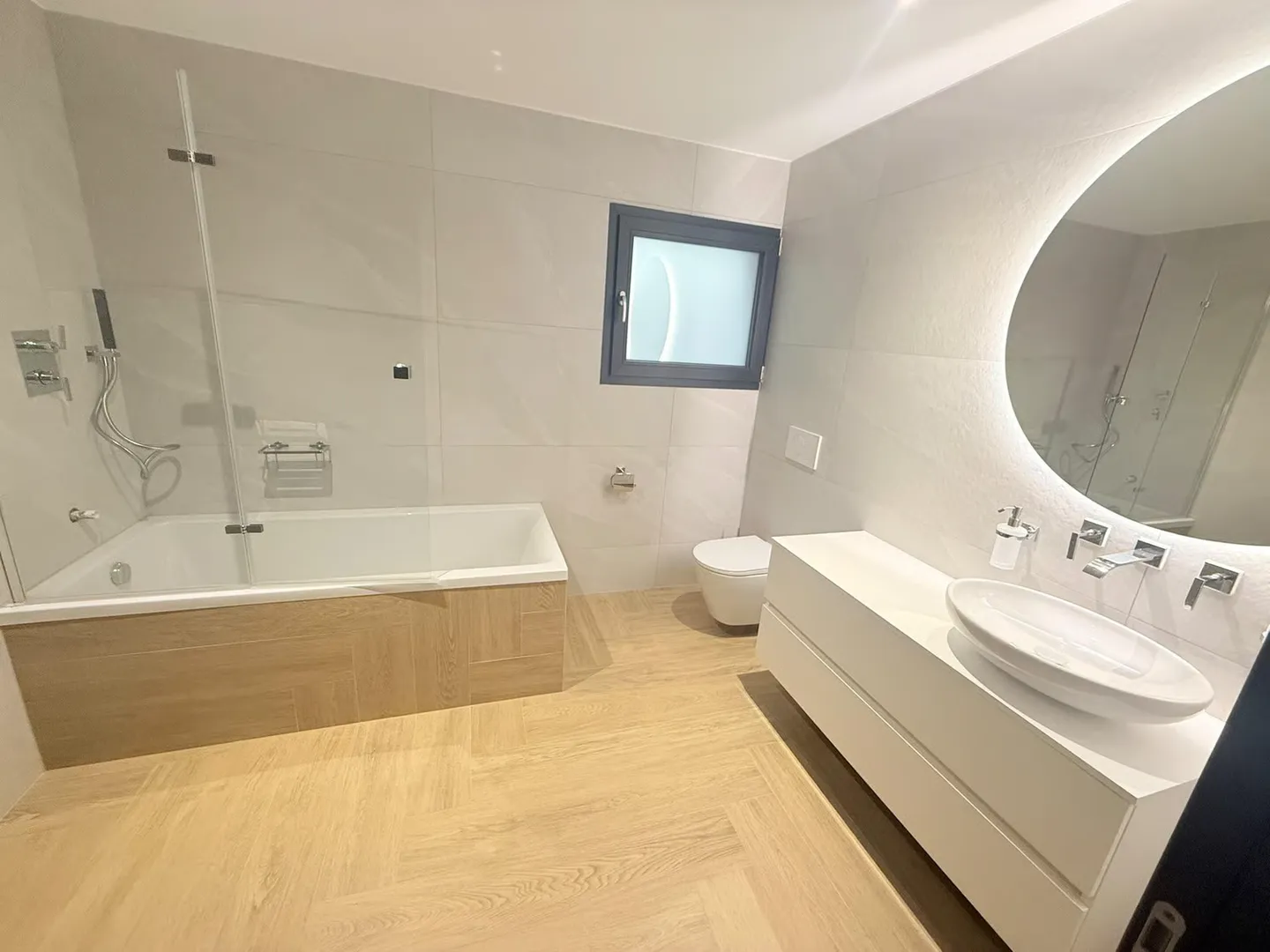 Villa moderne à deux familles de 180 m² à Lucens - vue dégagée à couper le souffle - Photo 9 sur 13