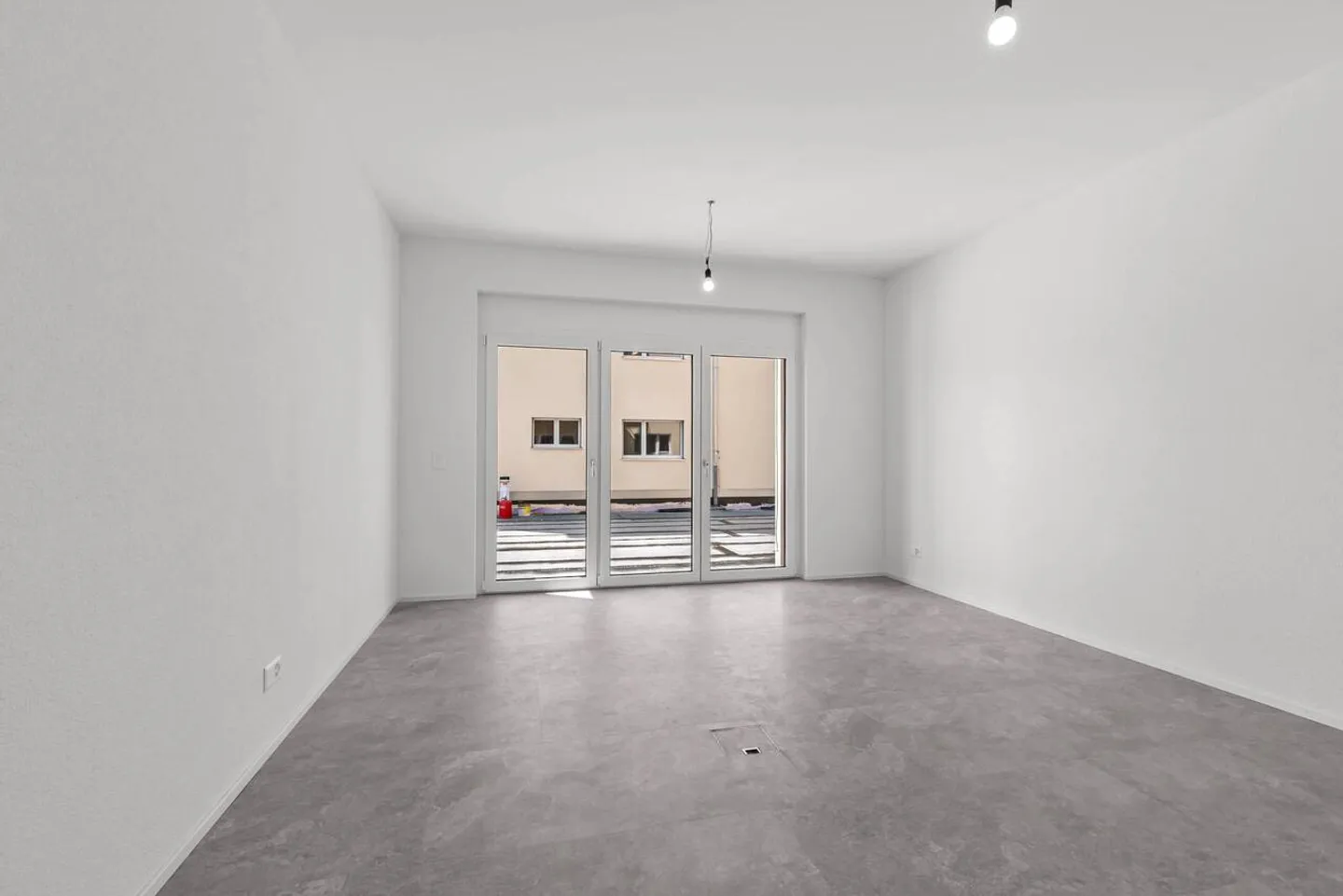 Espace de bureau moderne à louer - Photo 9 sur 12