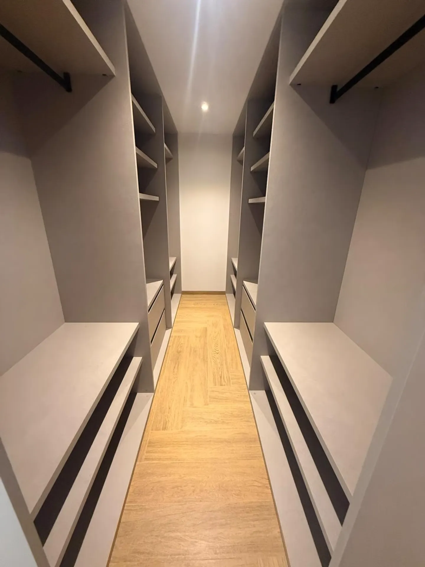 Villa moderne à deux familles de 180 m² à Lucens - vue dégagée à couper le souffle - Photo 13 sur 13