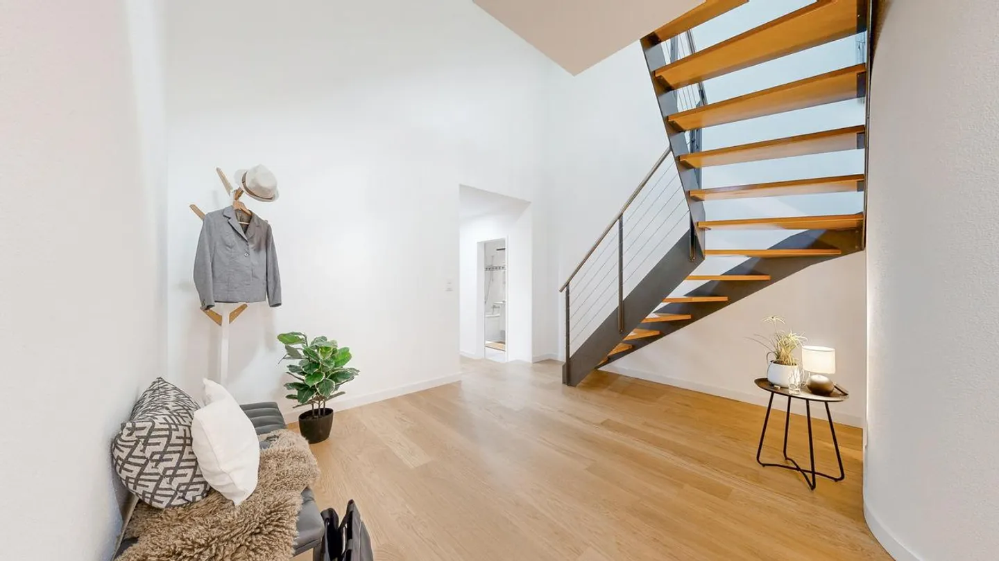 Charming Duplex Apartment - Photo 7 of 11