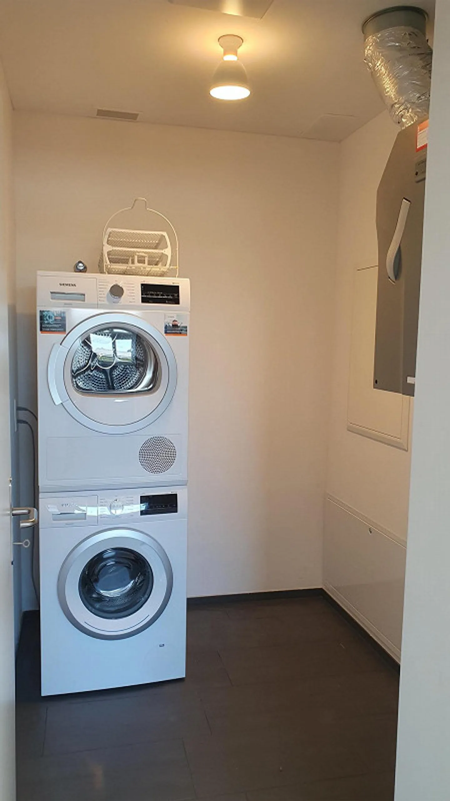 Moderne 4.5-Zimmer-Eigentumswohnung in Schul- und Seenähe - Foto 10 von 11