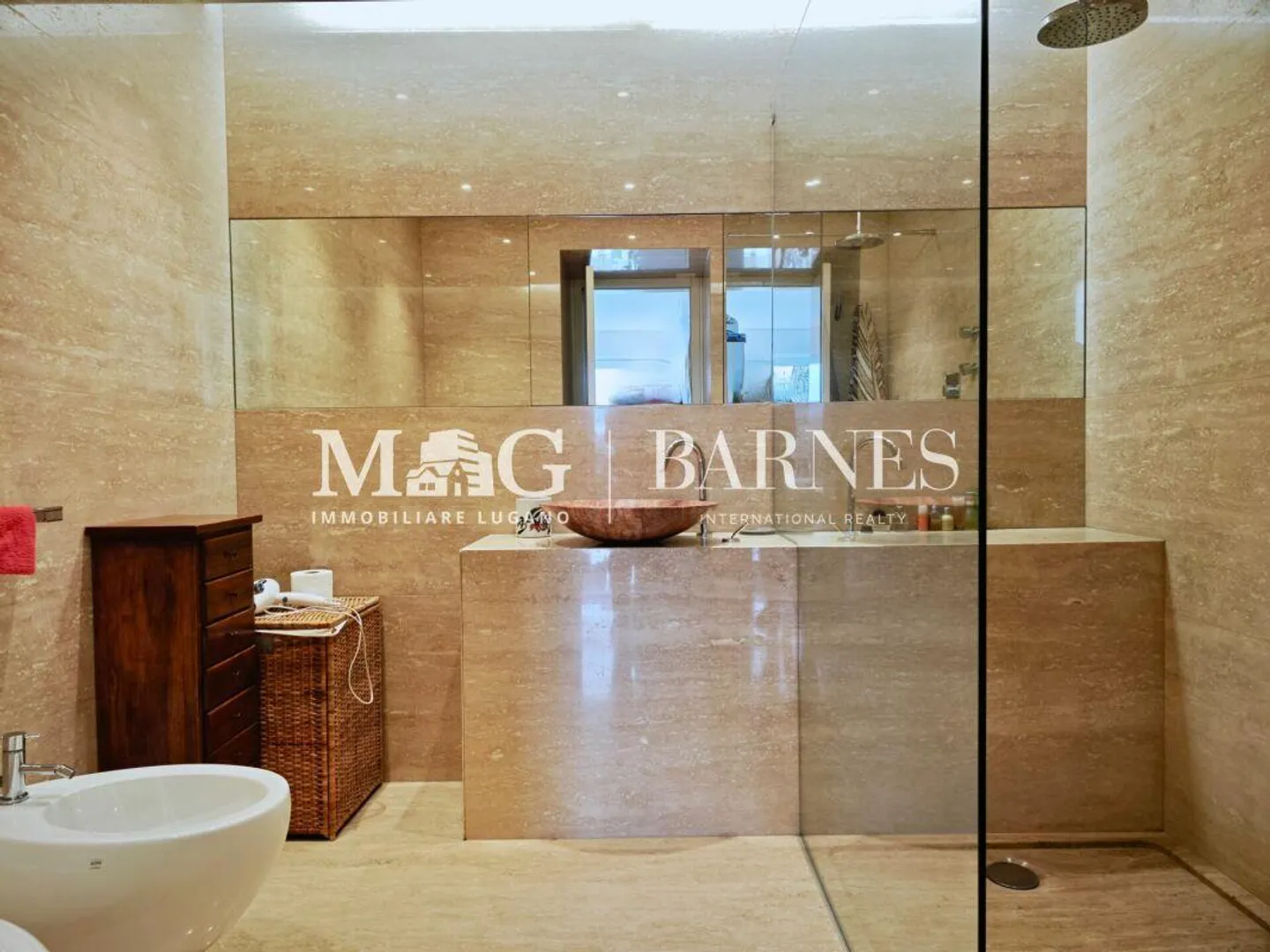 Lugano, Castagnola: Exklusive 5,5-Zimmer-Wohnung mit Pool - Foto 16 von 17