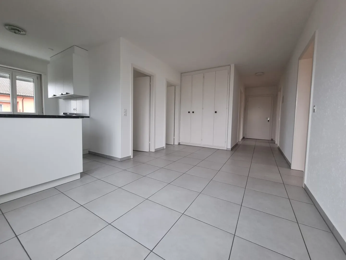 Bright 4.5-room apartment in a quiet location - Photo 2 of 5