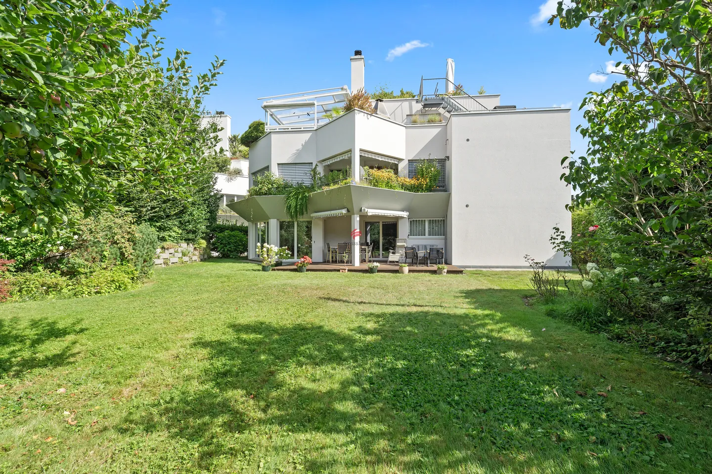 Appartamento al piano terra con giardino privato - Foto 1 di 29
