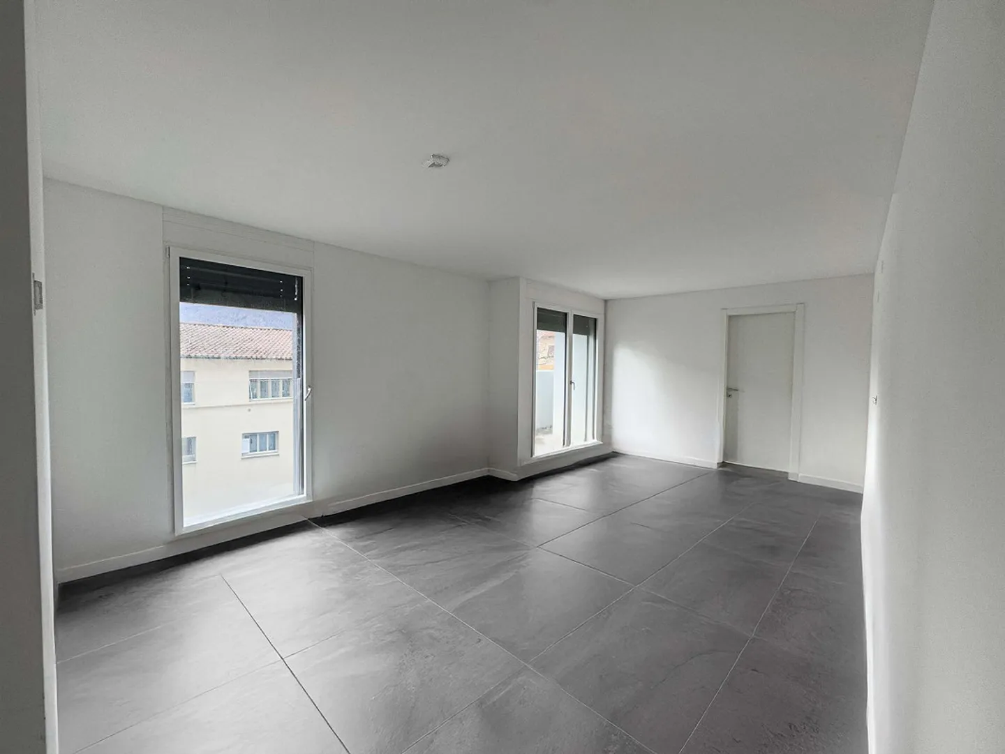 2,5 Zimmer in Erstbezug in Mendrisio - Foto 1 von 7