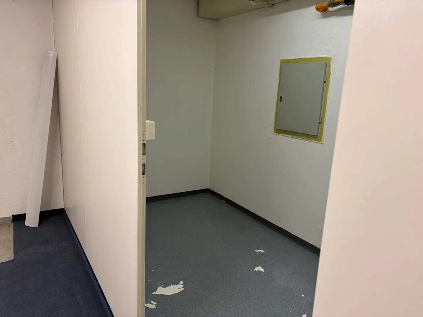 Espace de stockage en deux parties au centre de Herisau - Photo 2 sur 5