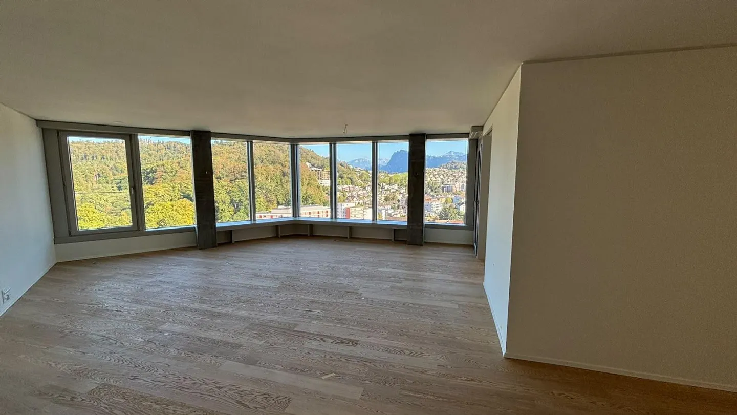 Exklusives Apartment im Pilatus-Tower - Foto 5 von 7