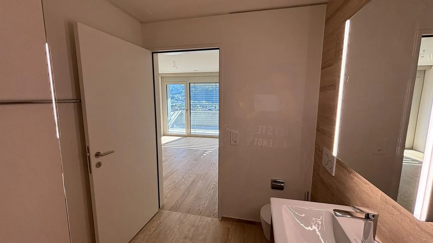 Exklusives Apartment im Pilatus-Tower - Foto 6 von 7