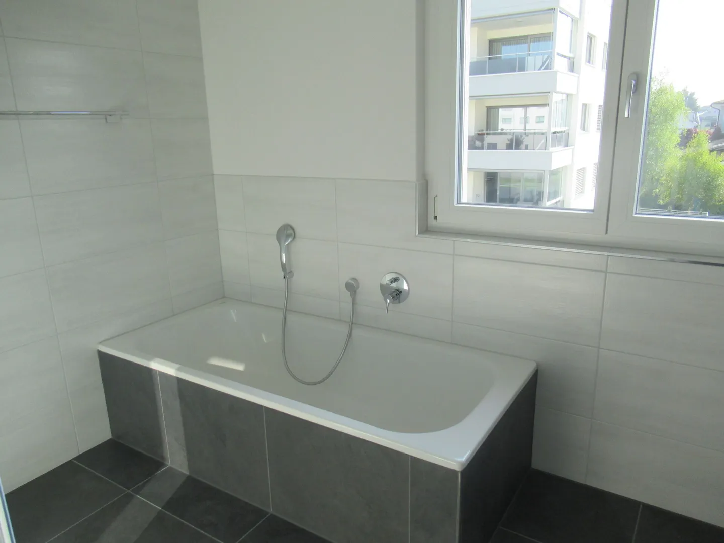 Spacious 3.5 Room Apartment - Photo 9 of 15