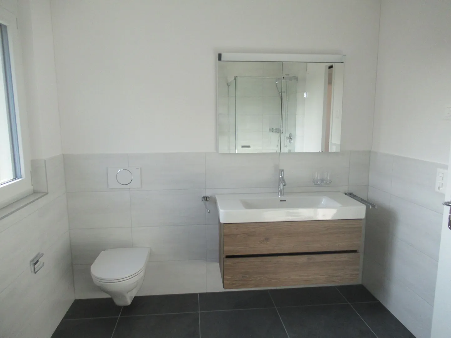 Spacious 3.5 Room Apartment - Photo 7 of 15