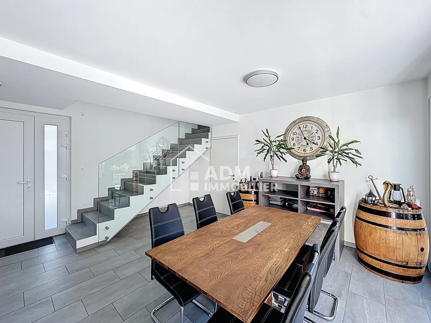 Saillon, contemporary house with 4.5 rooms and landscaped exteriors - Photo 6 of 17