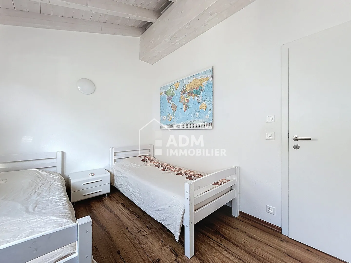 Saillon, contemporary house with 4.5 rooms and landscaped exteriors - Photo 12 of 17