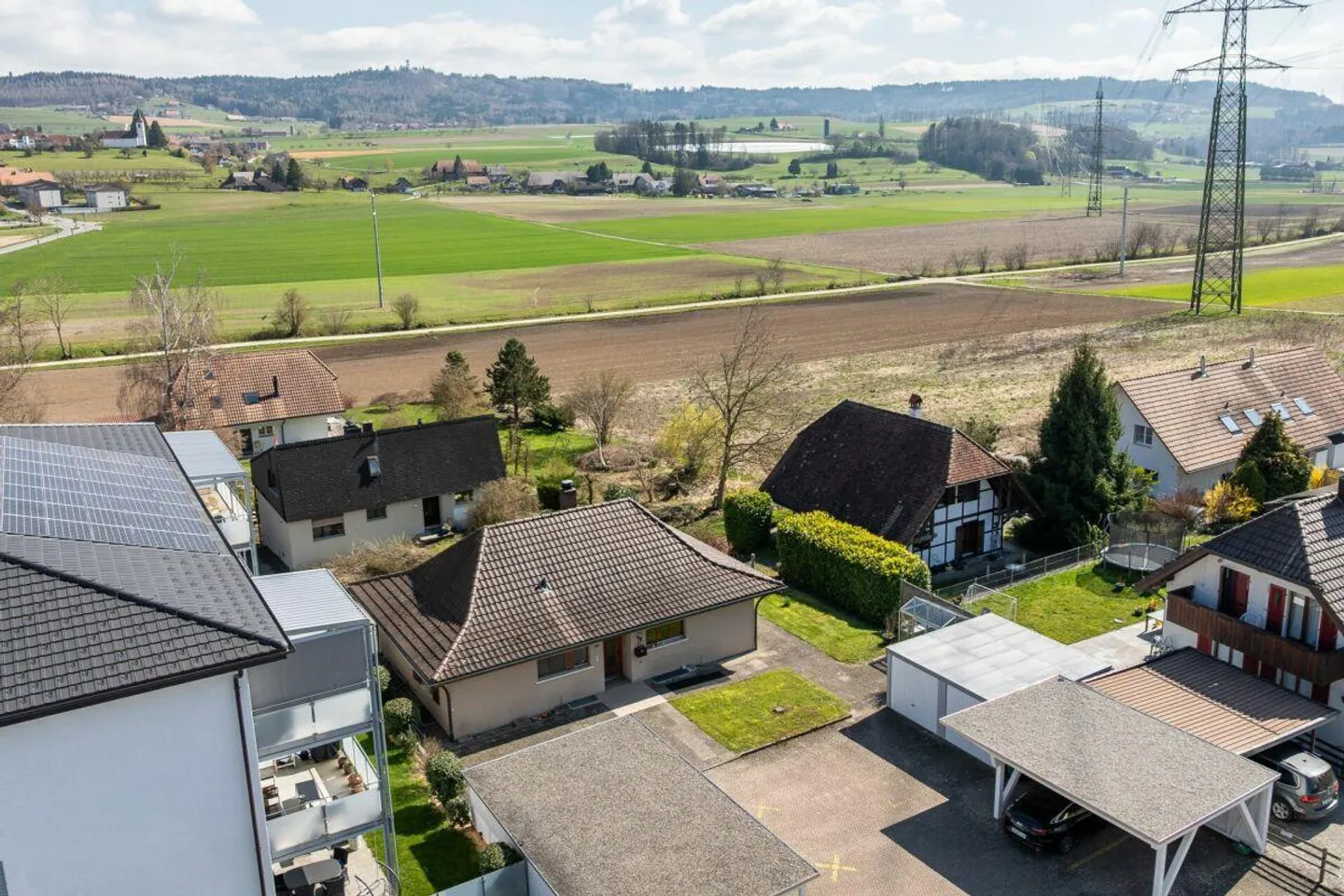 4.5-Room Single-Family House with Studio Apartment - Photo 5 of 14