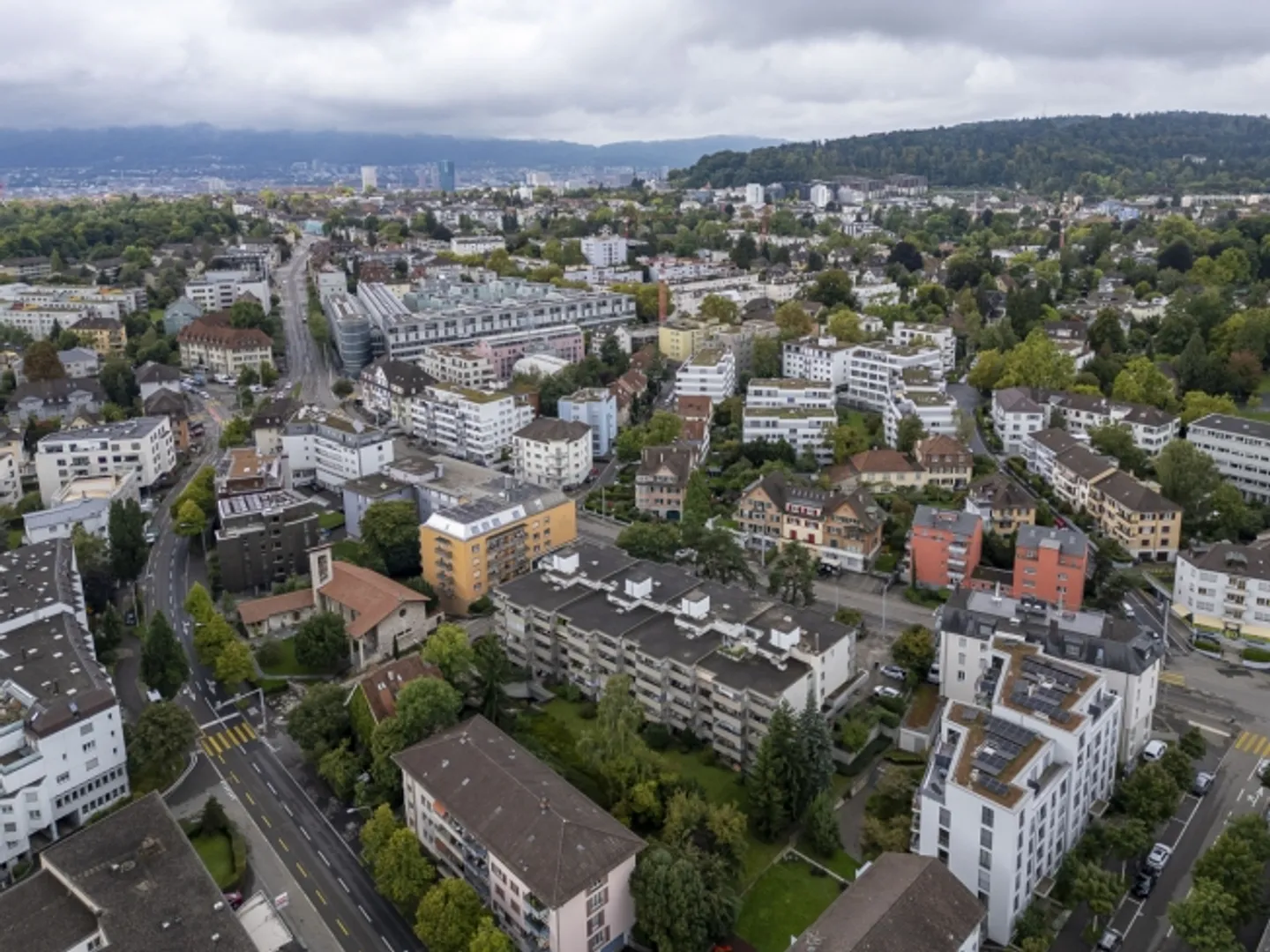 Central living in popular Oerlikon - Photo 6 of 6