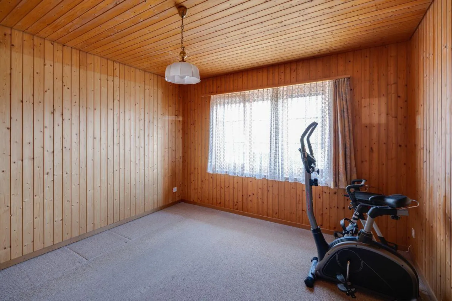 4.5-Room Single-Family House with Studio Apartment - Photo 9 of 14