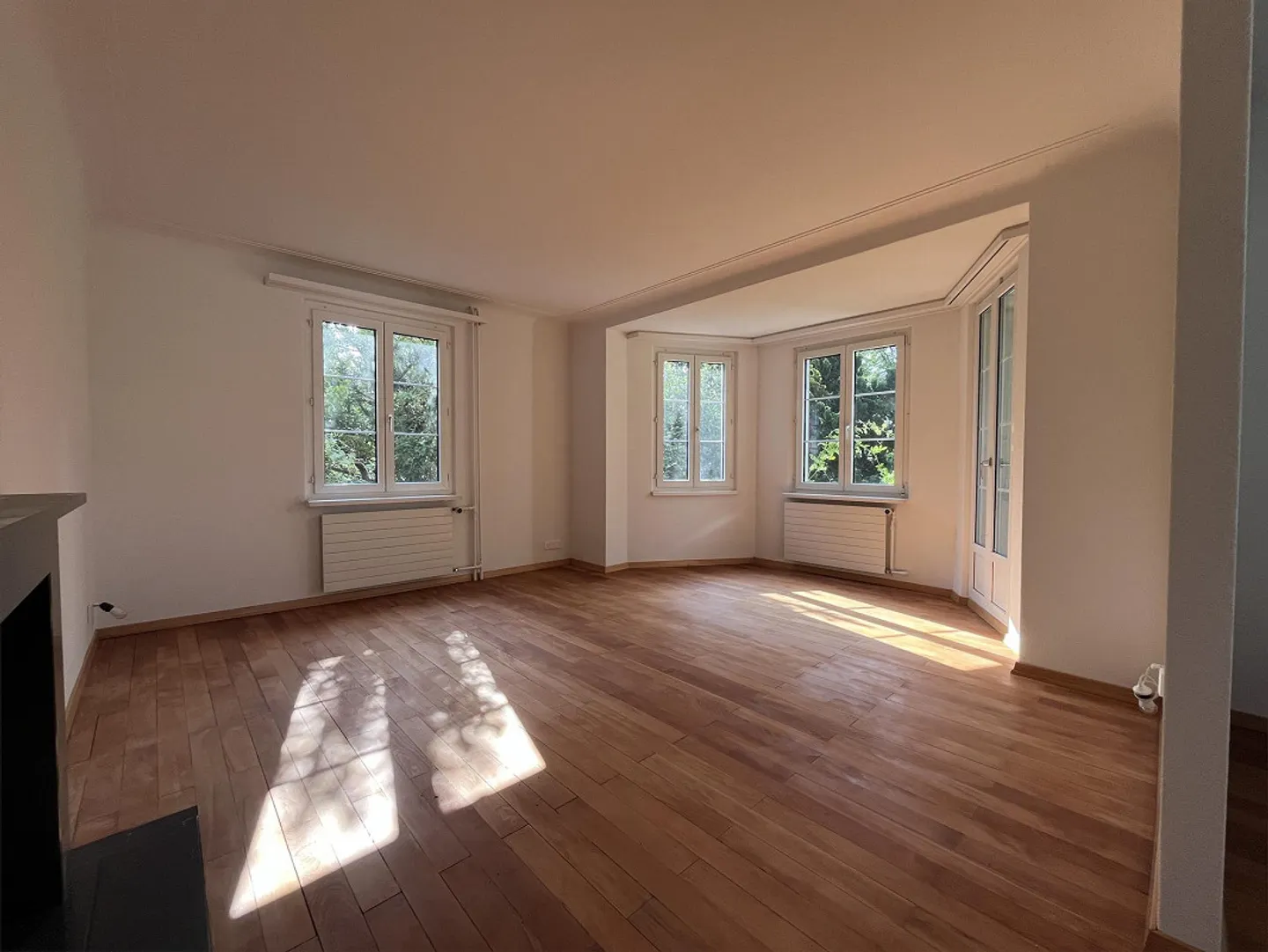 Living like in your own house: private garden, fireplace and old building charm - Photo 1 of 11