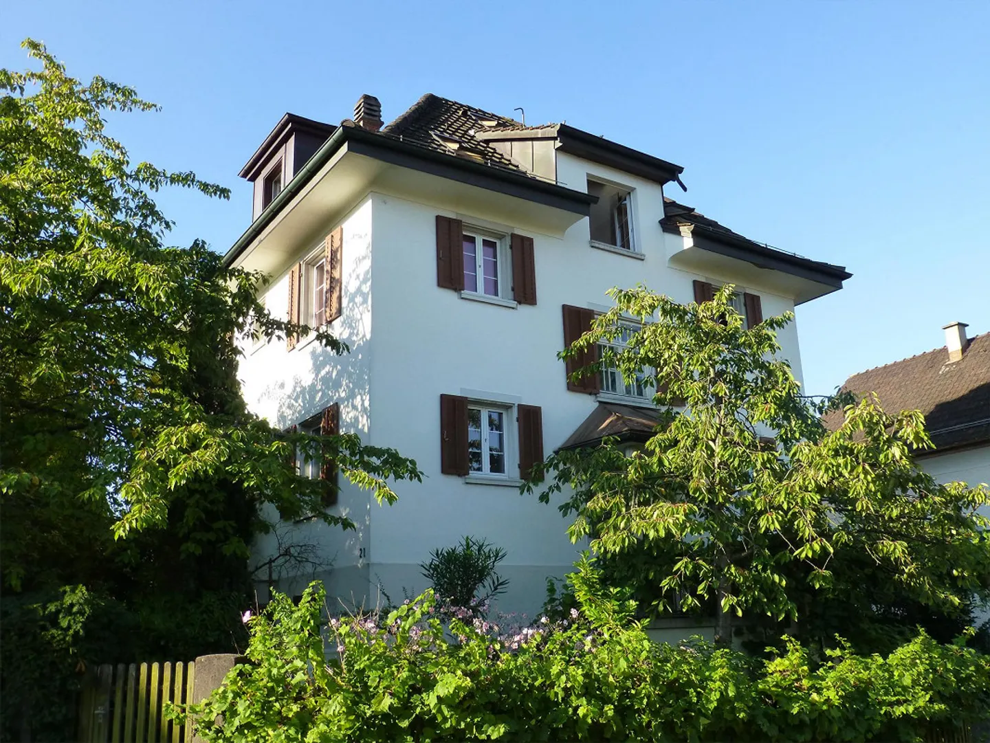 Living like in your own house: private garden, fireplace and old building charm - Photo 11 of 11