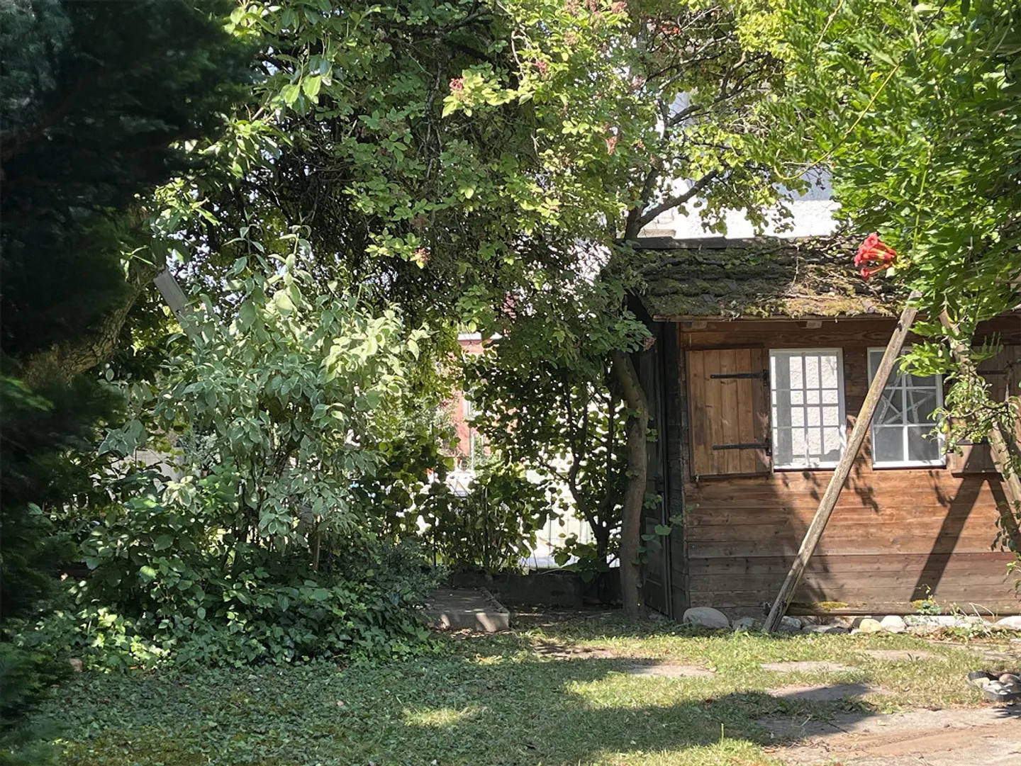 Living like in your own house: private garden, fireplace and old building charm - Photo 8 of 11