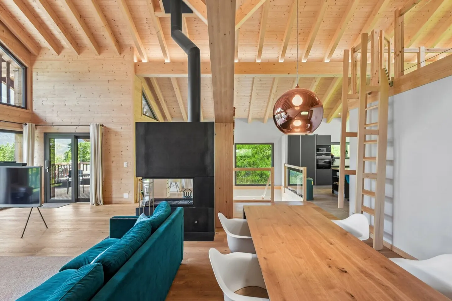 Extraordinary Chalet - Photo 3 of 23