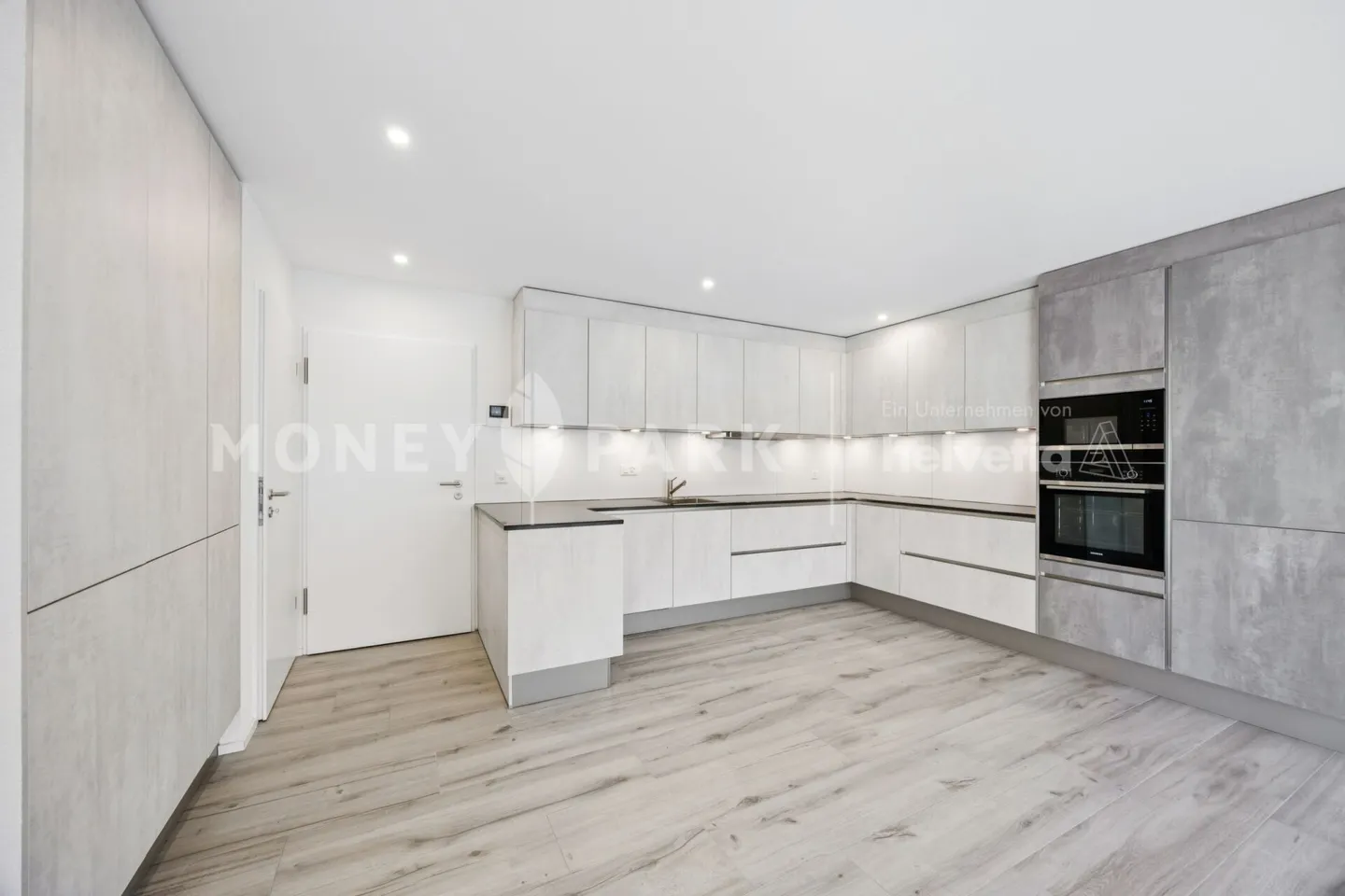 Appartamento duplex moderno di 4,5 locali - soleggiato, tranquillo e adatto alle famiglie - Foto 1 di 14