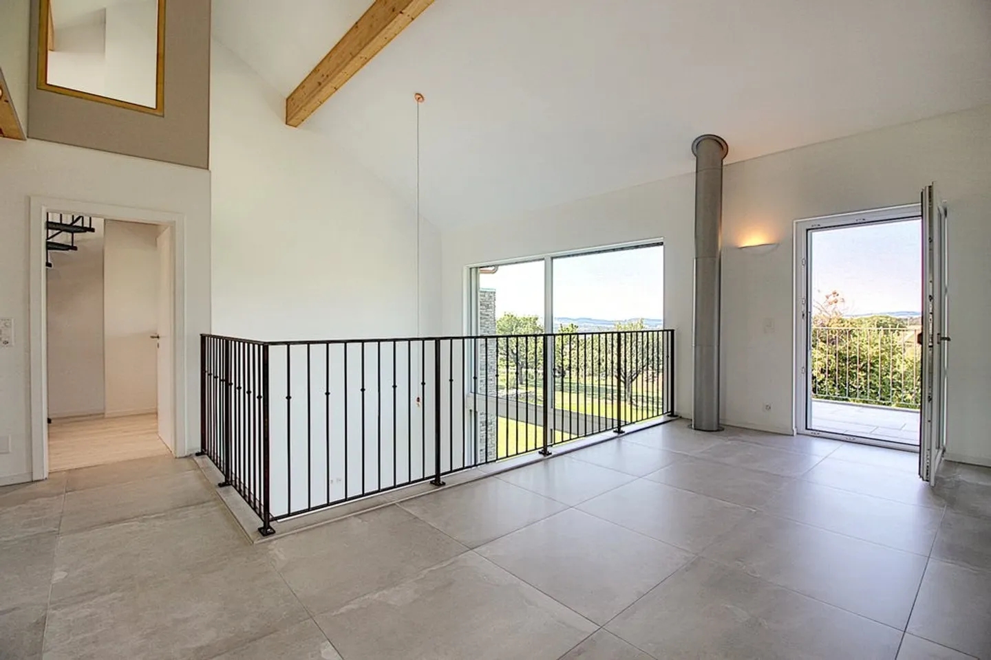 Appartement 6.5 pièces - Photo 2 sur 12