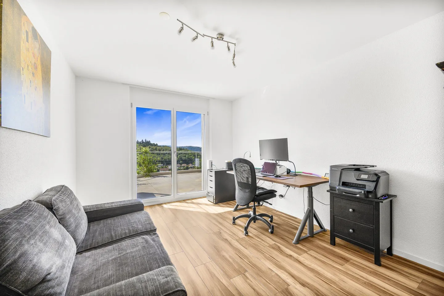 Geräumiges Haus mit atemberaubender Aussicht - Foto 12 von 18