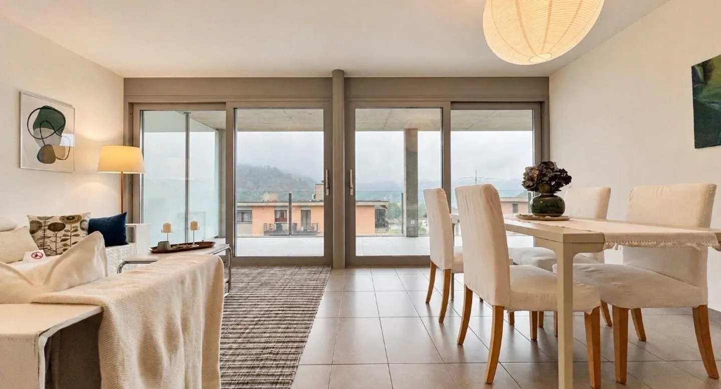 Gravesano - elegantes 2,5-Zimmer-Apartment mit großer Panoramaterrasse - Foto 6 von 27
